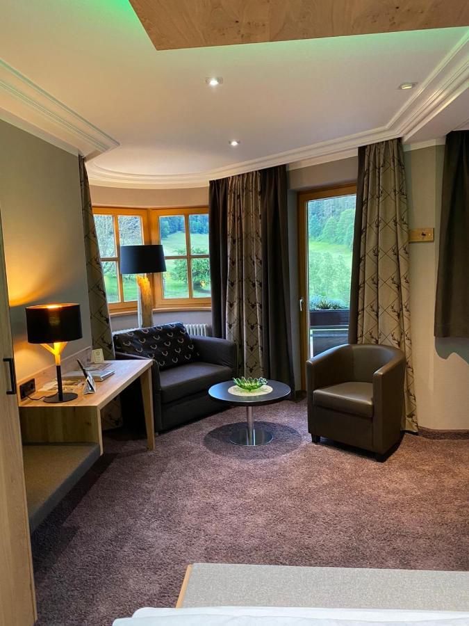 Hotel Heselbacher Hof ไบเออร์สบรอนน์ ภายนอก รูปภาพ