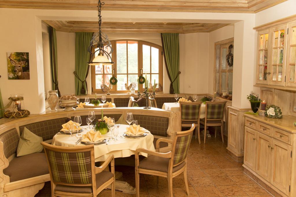 Hotel Heselbacher Hof ไบเออร์สบรอนน์ ภายนอก รูปภาพ